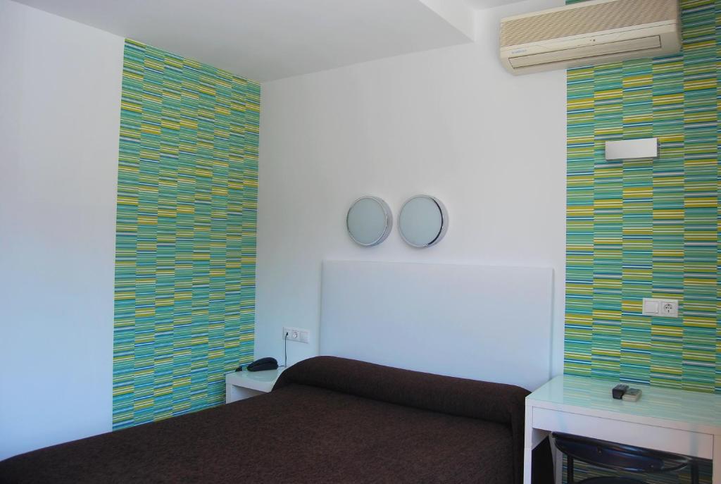 Hostal Restaurante Estacion Jaén Стая снимка